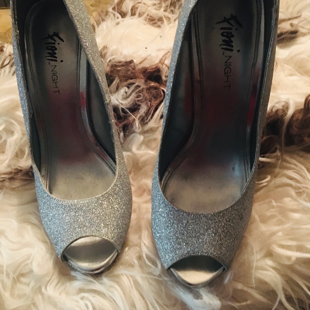 MICHAEL KORS ” Silver 9.5 heels